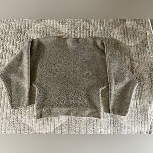 Forever - Gray Sweater. Size M.